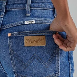 Wrangler Wanderer 622 High Rise Flare Jean